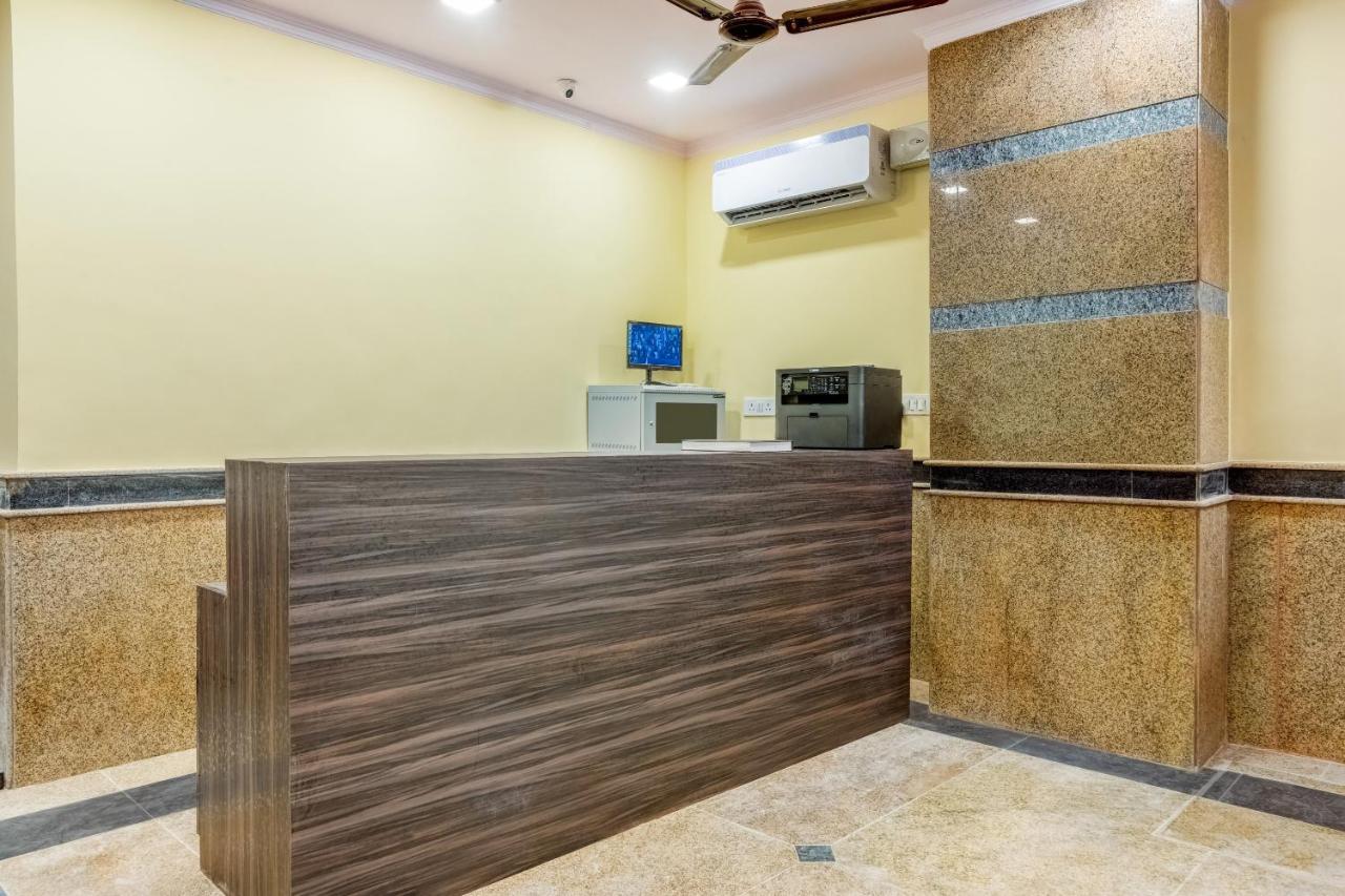 Hotel Oyo Flagship Jhankar Road 3*