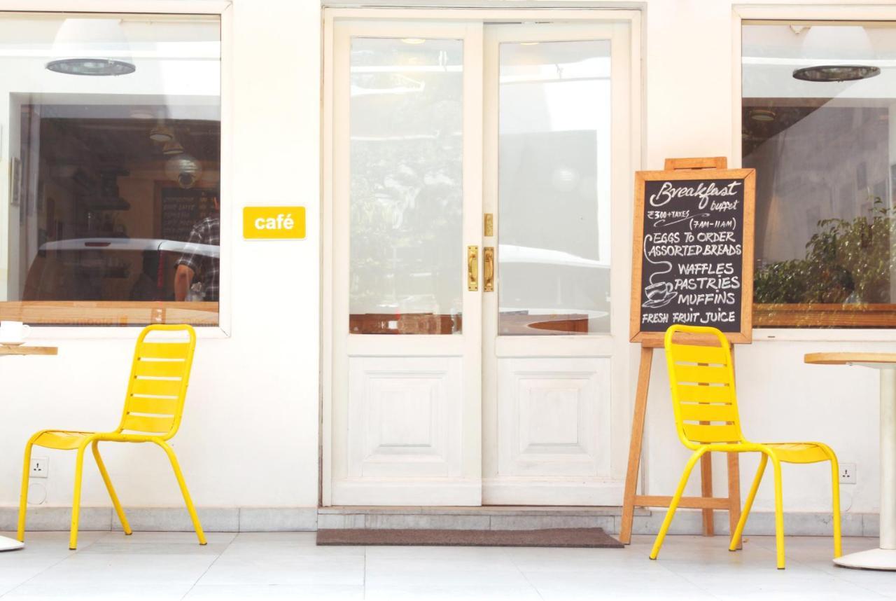 Bloomrooms @ Link Road Hotel 3*