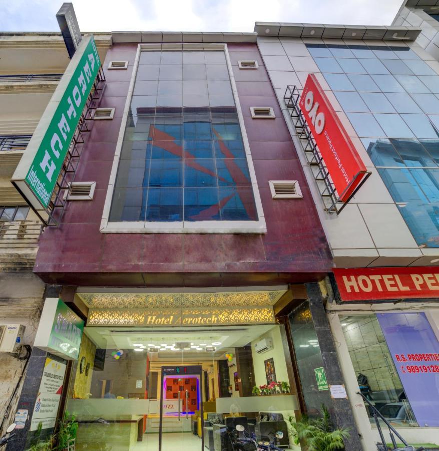 Airport Aerotech International Hotel *