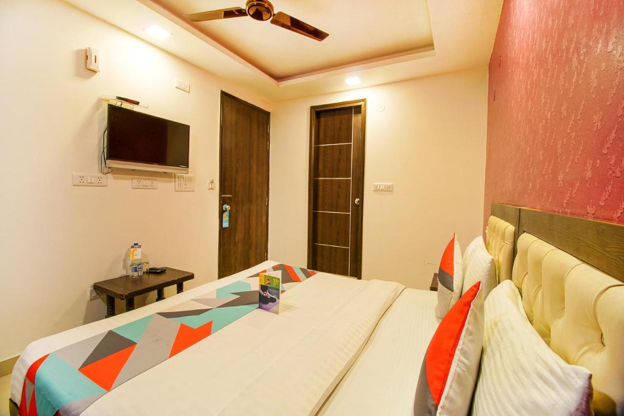 Hotel Fabexpress Tp Near Igi Airport New Delhi