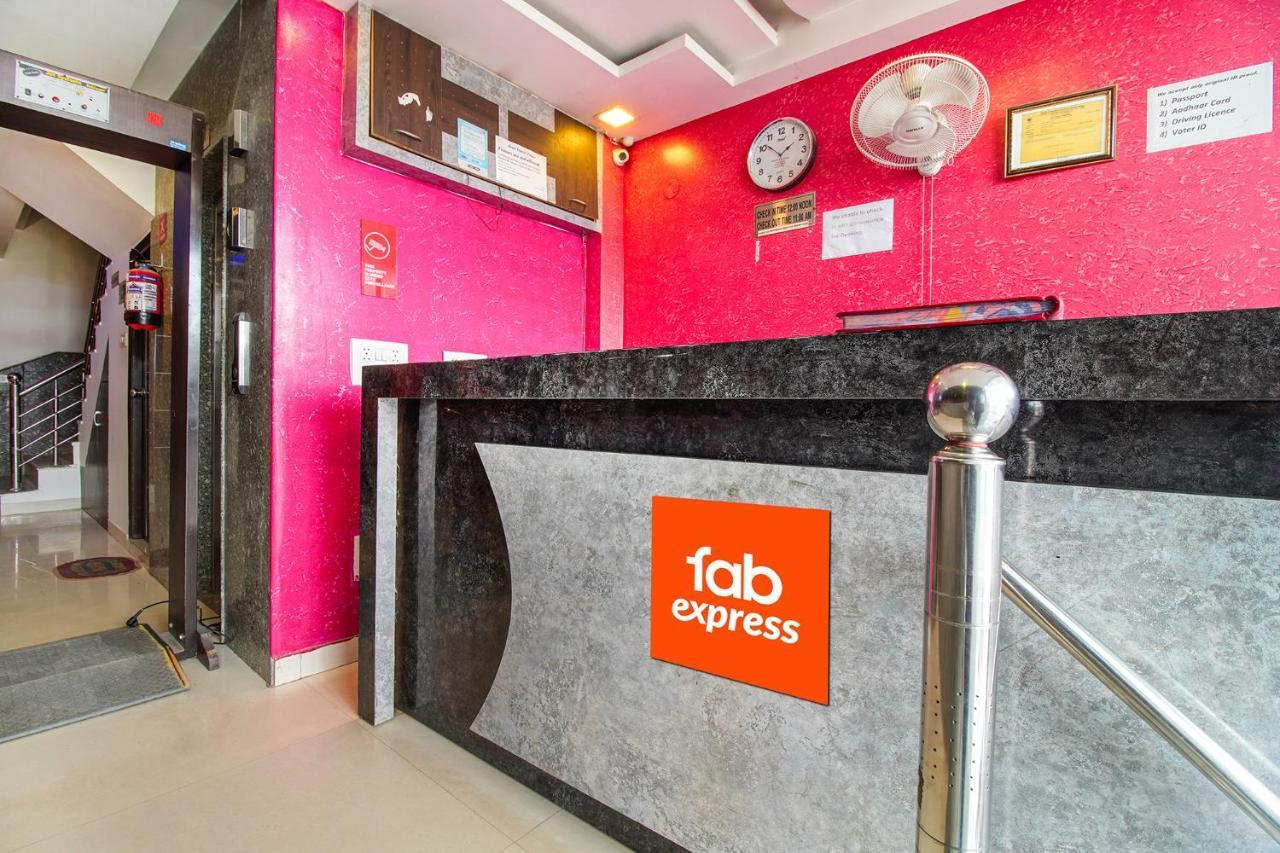 Fabexpress Tp Near Igi Airport Hotel 3*