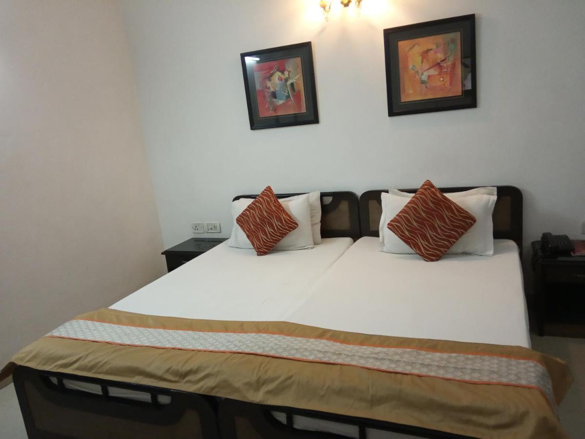 Hotel Solo Victoria New Delhi