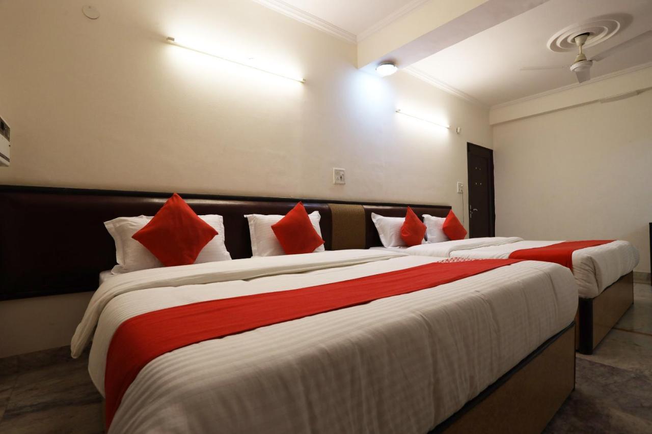 Hotel Oyo 60476 Silver Delhi (National Capital Territory of India)