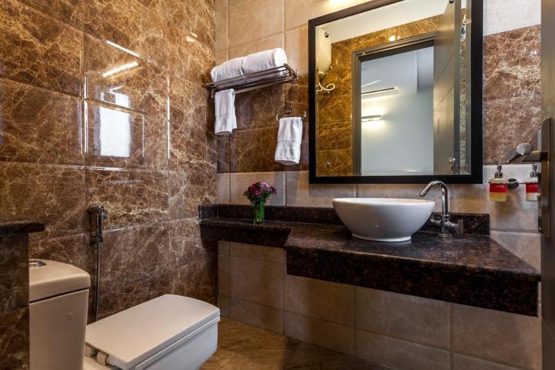 Oyo Townhouse 082 Chander Nagar Janakpuri Hotel New Delhi