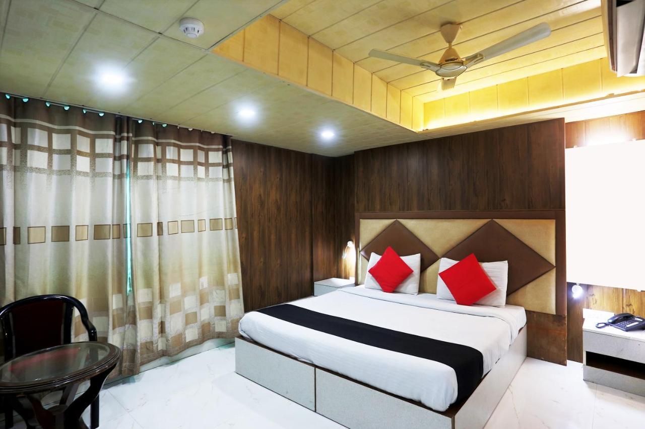 Capital O 23188 Glory Hotel New Delhi