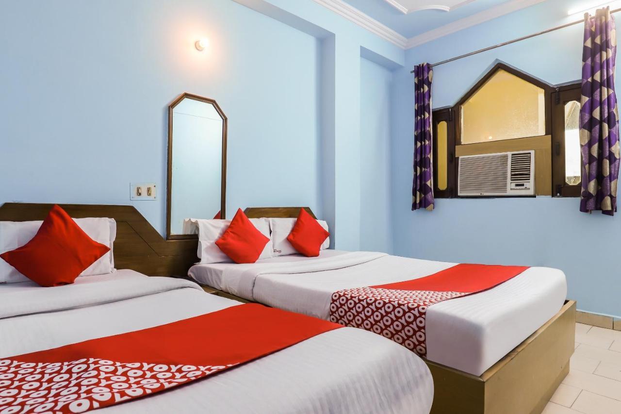 Hotel Oyo 69602 Raj Hans Dx New Delhi