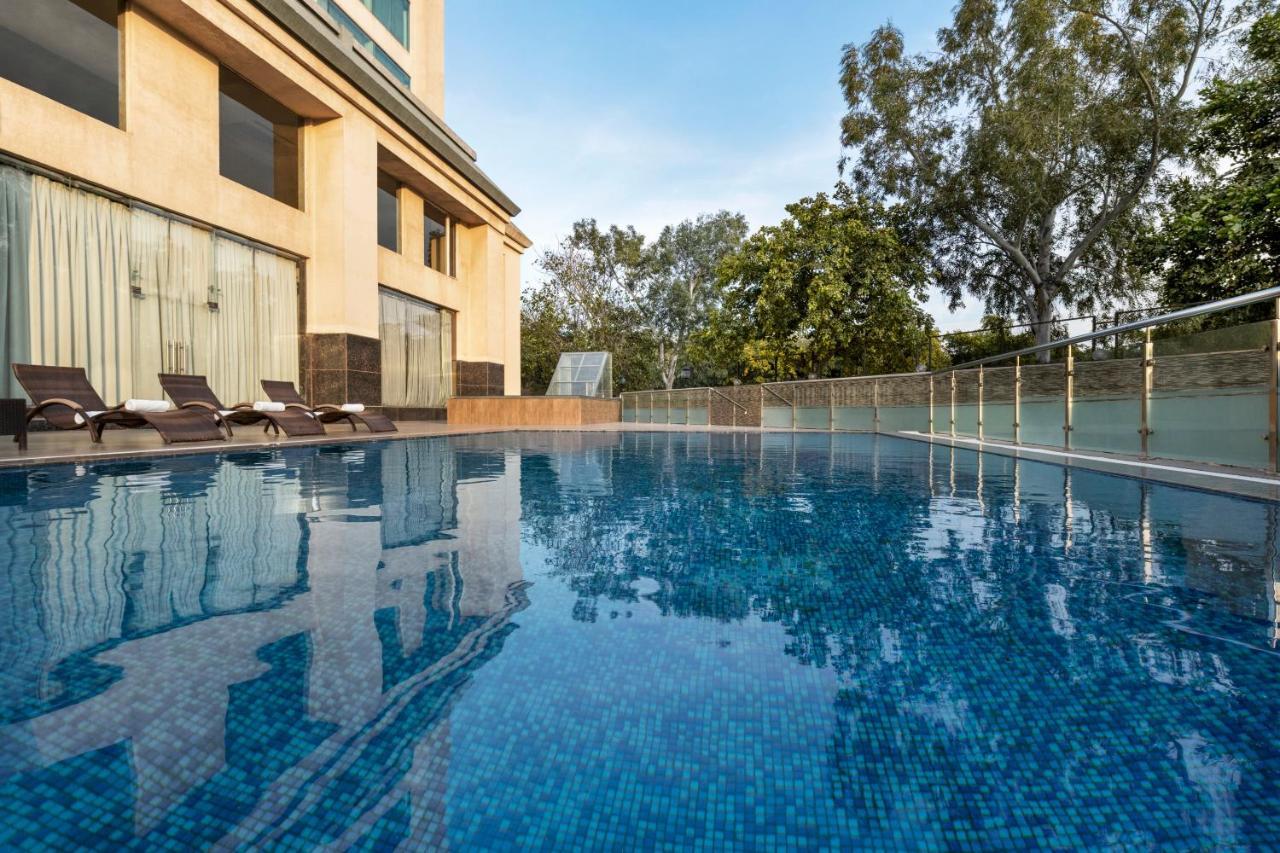 Ramada By Wyndham New Pitampura Hotel