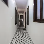 Oyo 15668 Hotel Heaven Inn