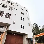 Oyo Flagship 76030 Ashok Park Metro Inn