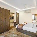 Hotel Nirvana By Opo Rooms