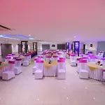 Airport Hotel Bollywood Paradise