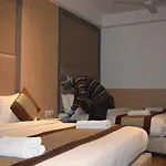 Hotel Superb 5 Mins Walk From New Delhi Station