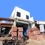 Oyo 77819 Shahdara Inn