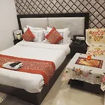 Hotel Aashiyana Inn