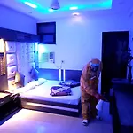 Hotel Peace Point - 1 Min Walking Distance From Station