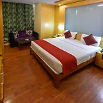 Hotel Emarald, New Delhi