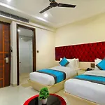 Hotel Delhi Fab