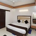 Oyo Stay South Plaza Near Lotus Temple