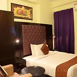 Hotel Sumedha Premium