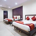 Hotel Apra International