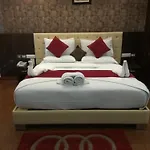 Hotel Signature Grand