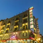 Hotel De Cruise - New Delhi Railway Station