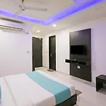 Hotel Grand Belwood Near Delhi Airport
