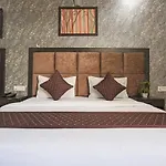 Hotel Grand Belwood Near Delhi Airport
