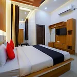 Hotel Anand International