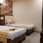 Hotel Ivy Plaza Near Igi Airport