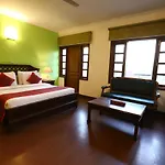 Hotel Ambica Palace Aiims New Delhi - Couple Friendly Local Id Accepted