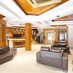 Hotel Fortuner Karol Bagh Just 1 Km From New Delhi Railway Station