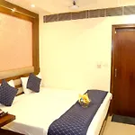 Hotel Guruvas Inn \