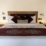 Hotel Green Castle