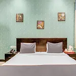 Collection O 83168 Hotel Swathi