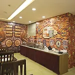 Hotel D\'Capitol - Delhi Airport
