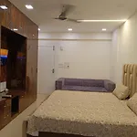 Moti Nagar, Dlf Capital Greens