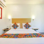 Fabhotel Chawla House