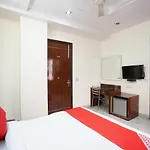 East Inn