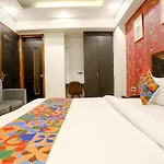 Hotel Grand La Casa Near Igi Airport