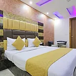 Hotel Grand La Casa Near Igi Airport