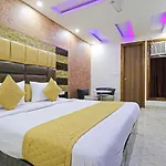 Hotel Grand La Casa Near Igi Airport