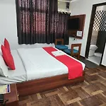 Hotel Cozy Cave