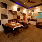 Hotel Opera Near Igi Airport Delhi