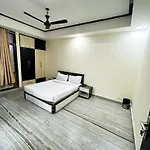 Hotel Luxury Homes Stay - Greater Kailash
