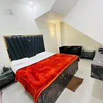 Roomshala 152 Hotel Sukoon - Ramesh Nagar Metro Station