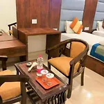 Hotel Grand Ivy Plaza