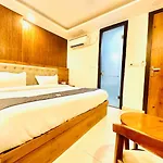 Hotel Galaxy Inn Near Delhi International Airport
