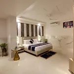 Hotel Delhi 37 Near - Delhi Airport