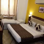 Inn Tawang Near B L Kapoor Hospital A Well Hygiene Hotel